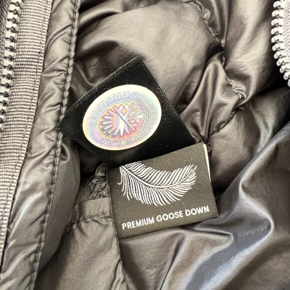 New! Aritzia Little Puff Vest Black Size Small - Picture 7 of 7